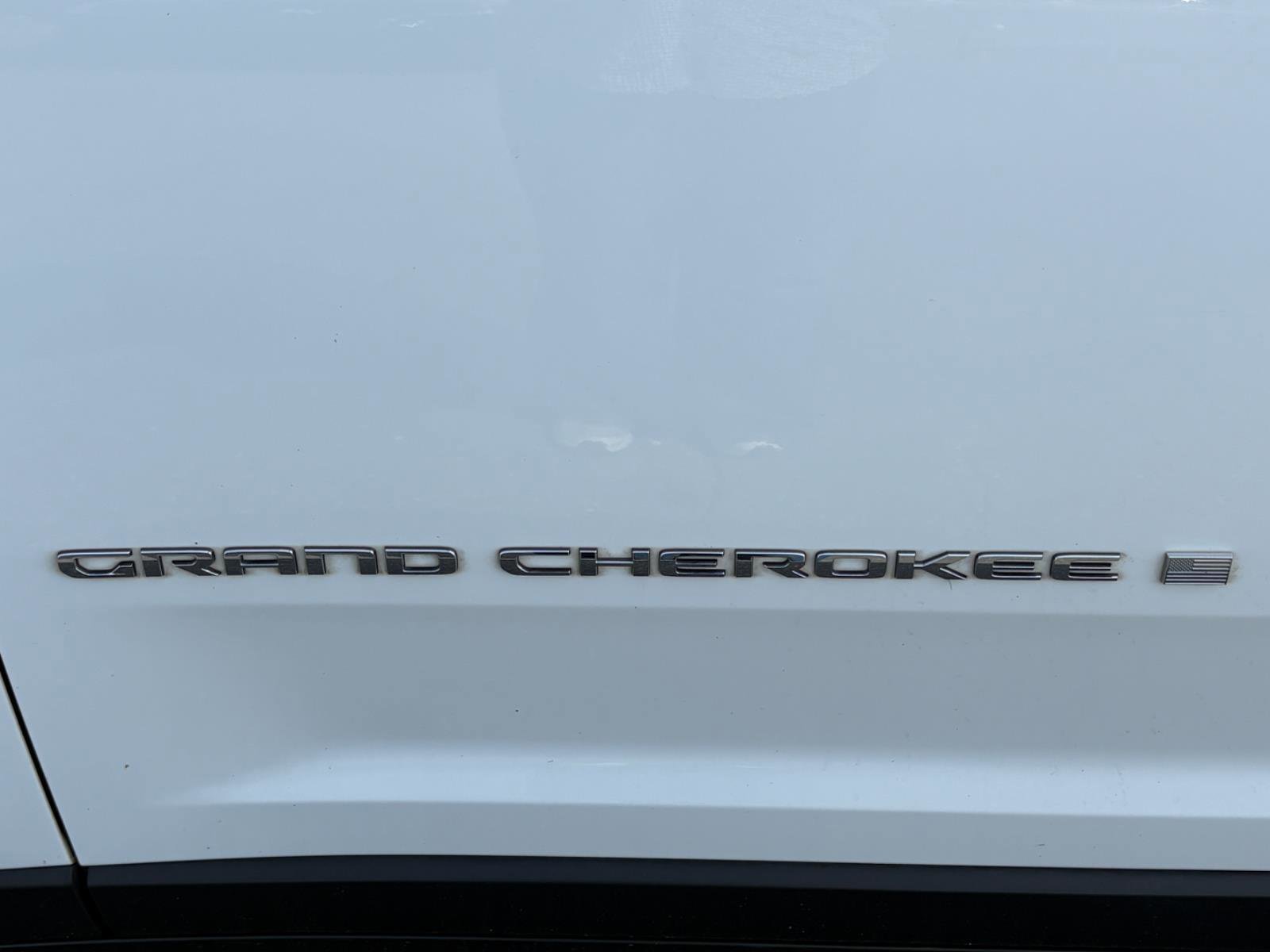 Used 2023 Jeep Grand Cherokee L Limited AWD/4WD image 14