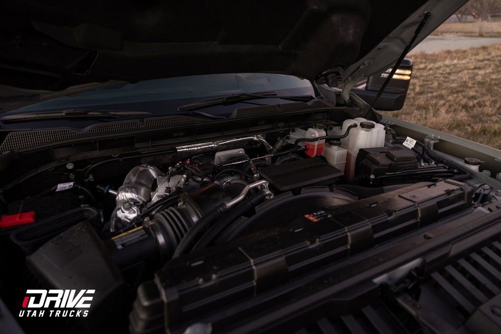 Used 2025 GMC Sierra 3500 AT4 w/ AT4 Premium Plus Package image 25