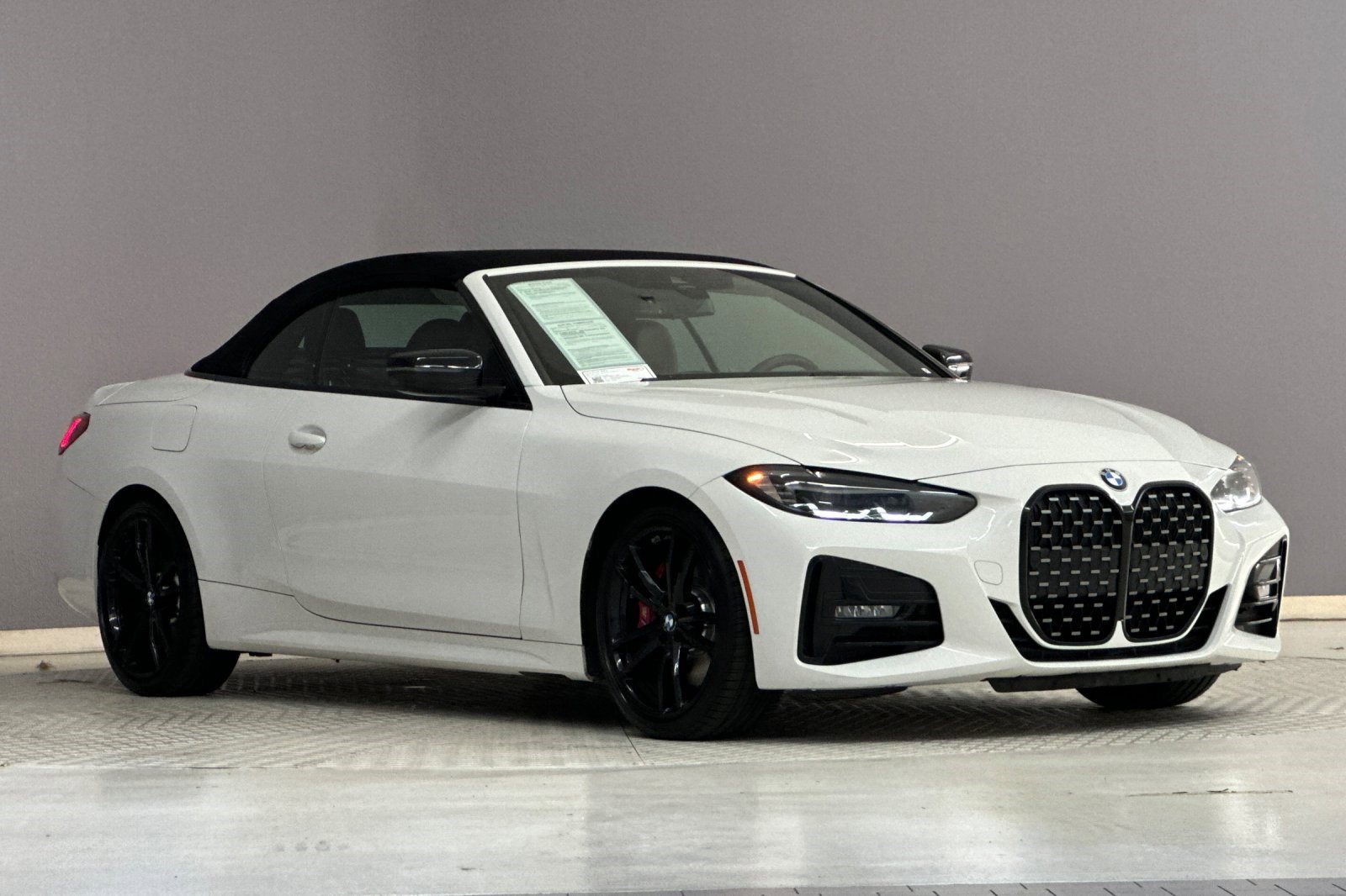 Used 2024 BMW 430i Convertible w/ M Sport Package RWD image 6