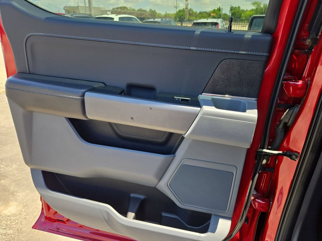 Used 2025 Ford F150 XLT w/ Equipment Group 301A Standard AWD/4WD image 26