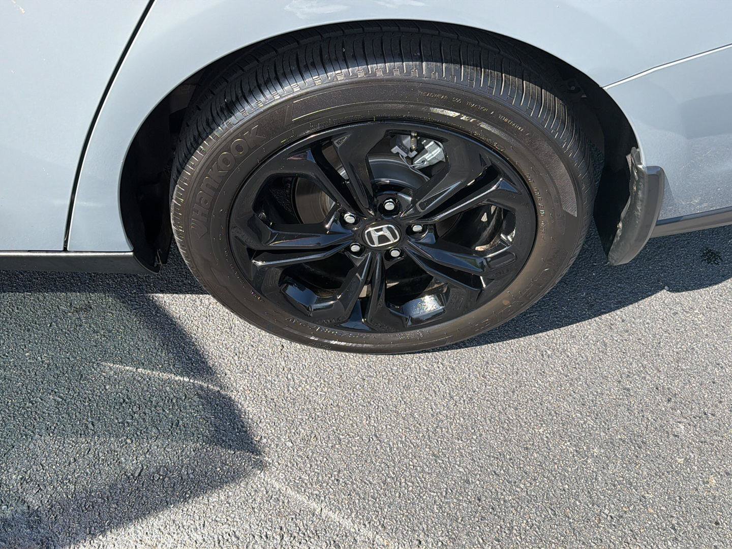 Used 2025 Honda Accord SE image 36
