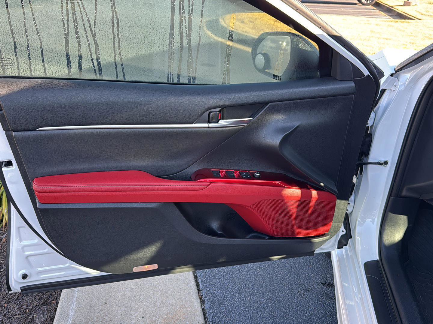 Used 2023 Toyota Camry XSE image 14