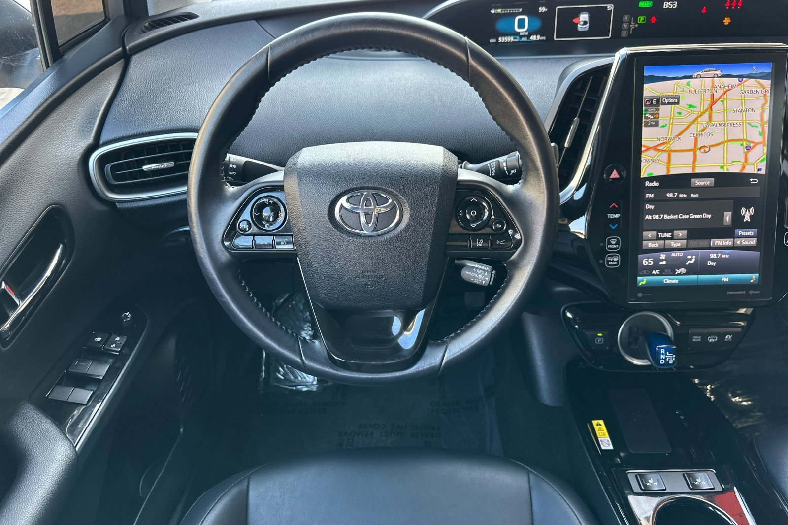 Used 2021 Toyota Prius Prime XLE image 17