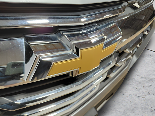 Used 2026 Chevrolet Equinox LT FWD image 12