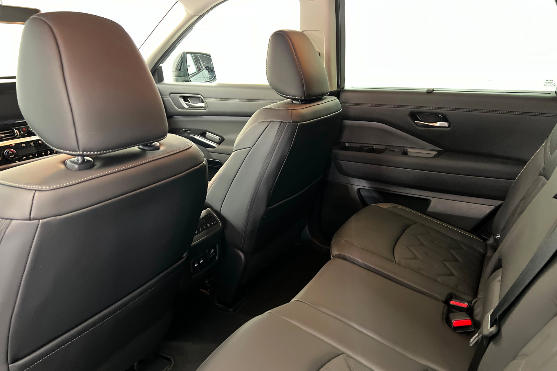 New 2026 Nissan Pathfinder Platinum image 19