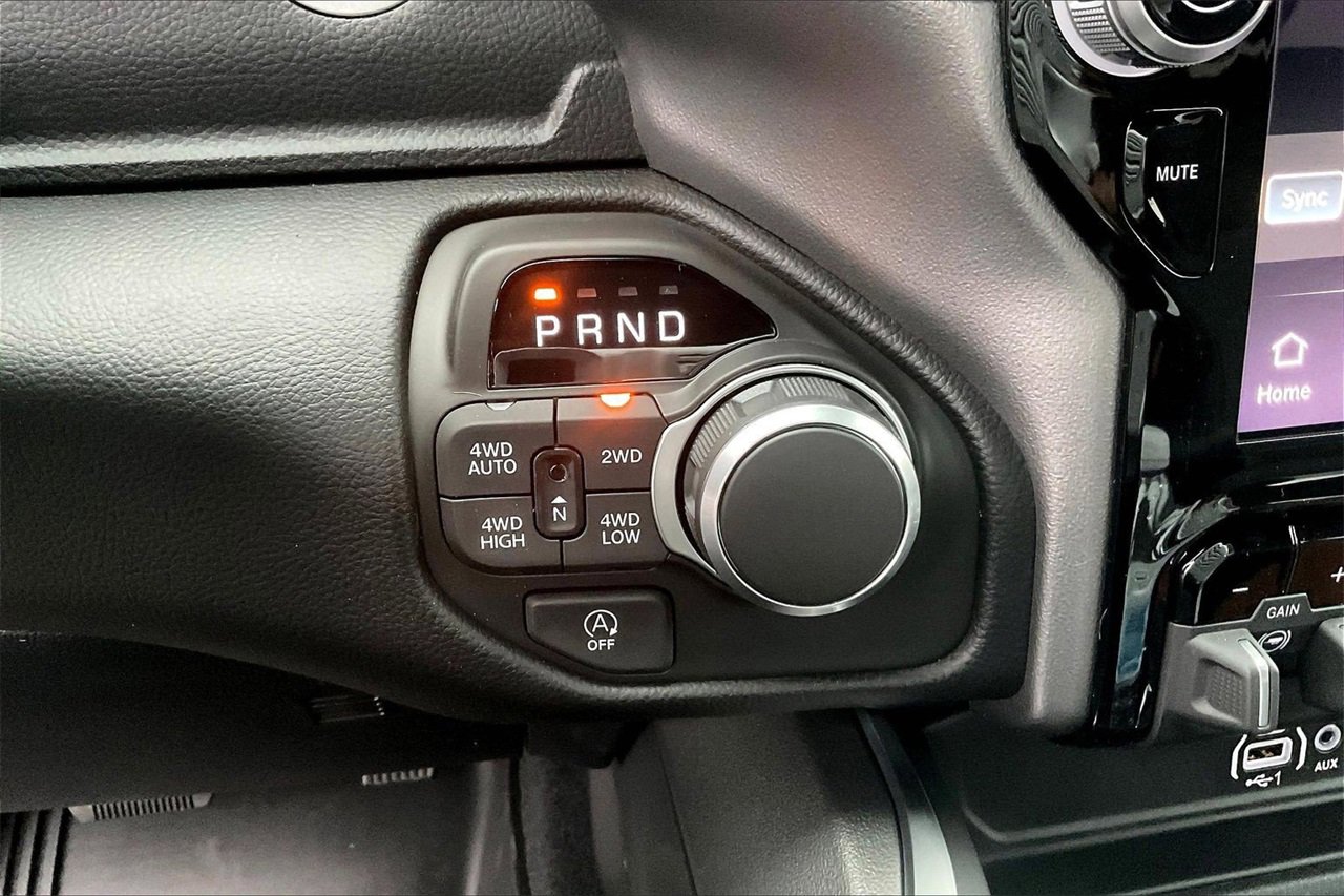 New 2026 RAM 1500 4x4 Crew Cab image 30
