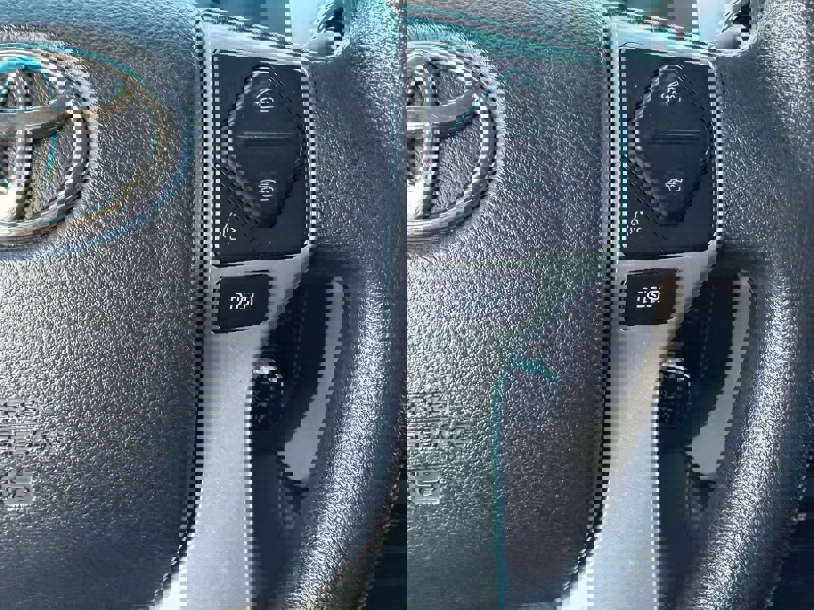 Used 2016 Toyota Tundra SR5 w/ TRD Off Road Package AWD/4WD image 20