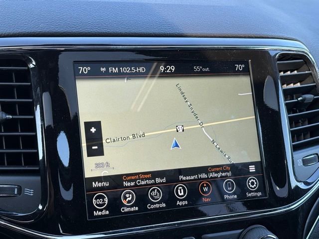 Used 2021 Jeep Grand Cherokee Limited w/ Premium Lighting Group AWD/4WD image 12