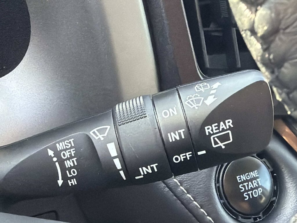 Used 2016 Toyota RAV4 Limited w/ Advanced Technology Package AWD/4WD image 27