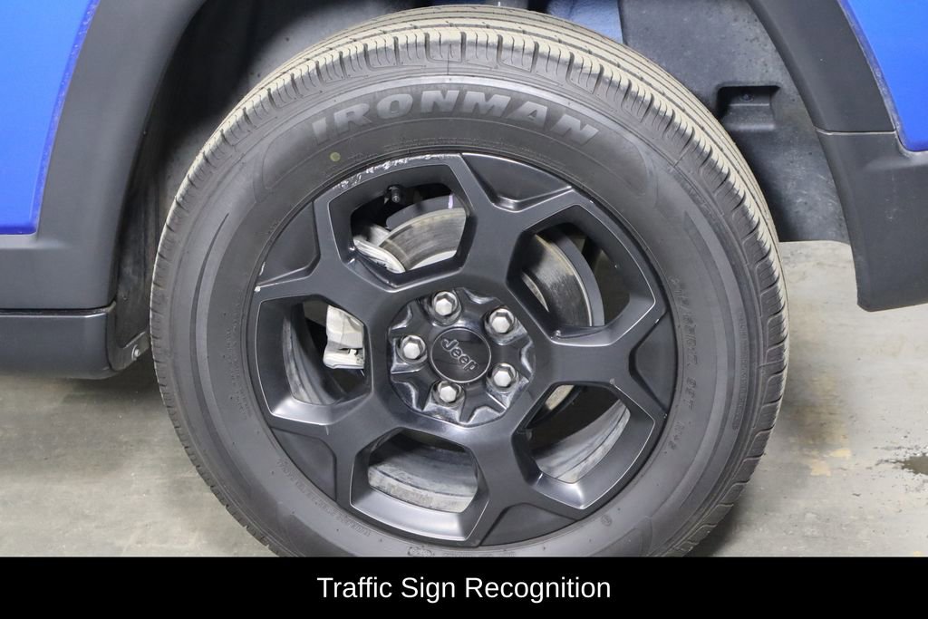 Used 2023 Jeep Compass Trailhawk w/ Trailhawk Elite Group image 40