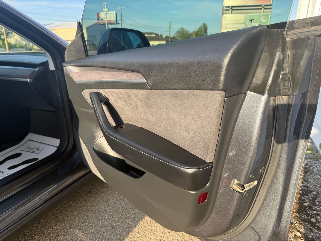 Used 2022 Tesla Model 3 Long Range AWD/4WD image 31