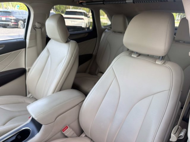 Used 2017 Lincoln MKC Premiere FWD image 13