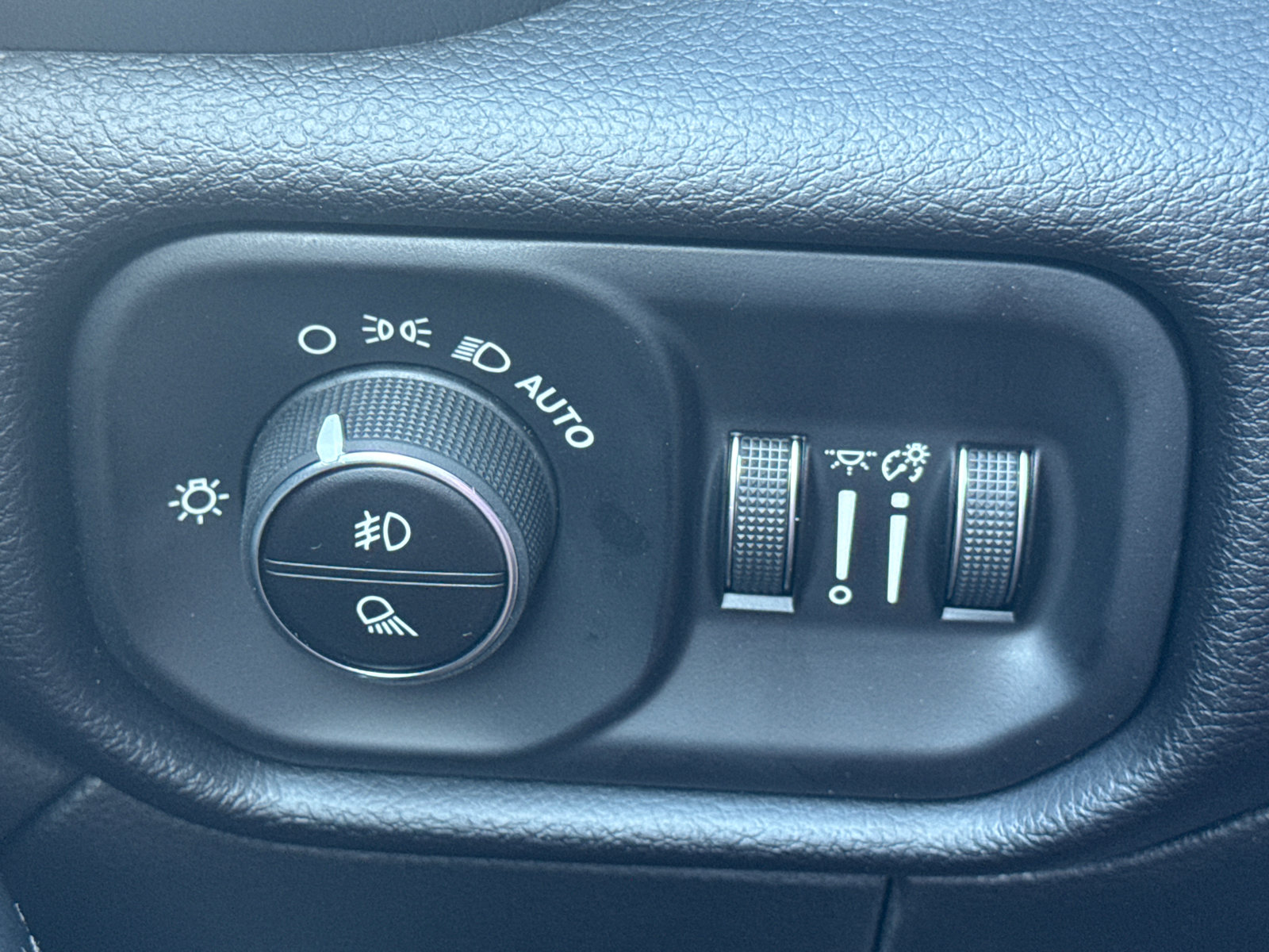 New 2026 RAM 2500 Laramie w/ Night Edition image 28