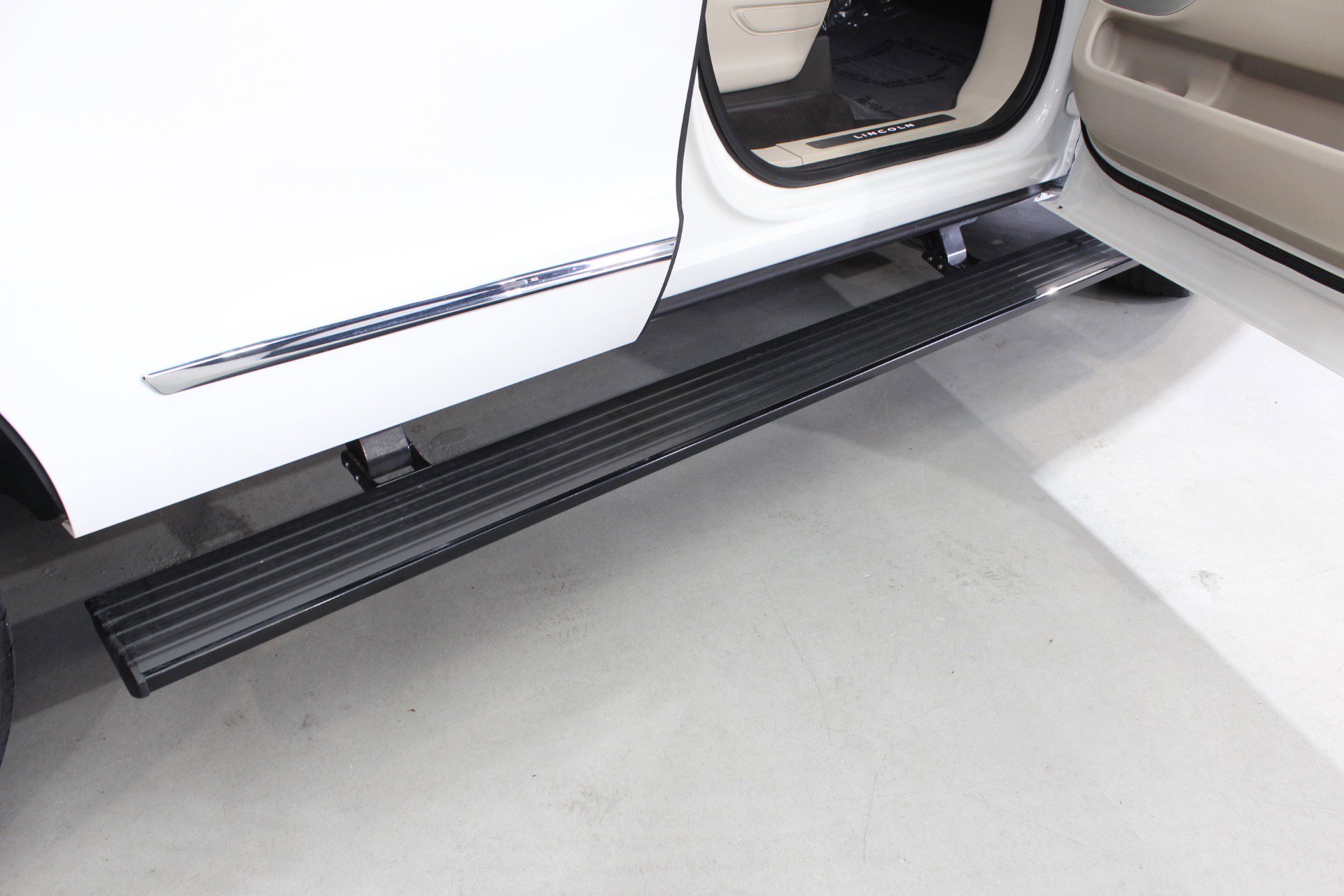 Used 2021 Lincoln Navigator Reserve w/ Luxury Package image 18