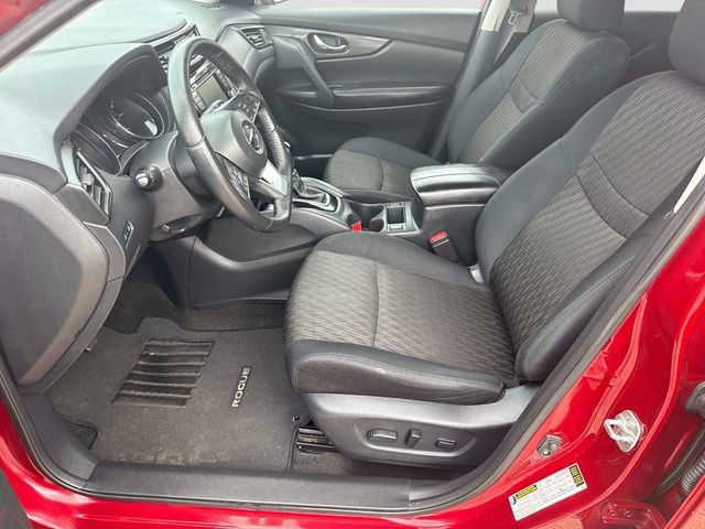 Used 2018 Nissan Rogue SV image 14