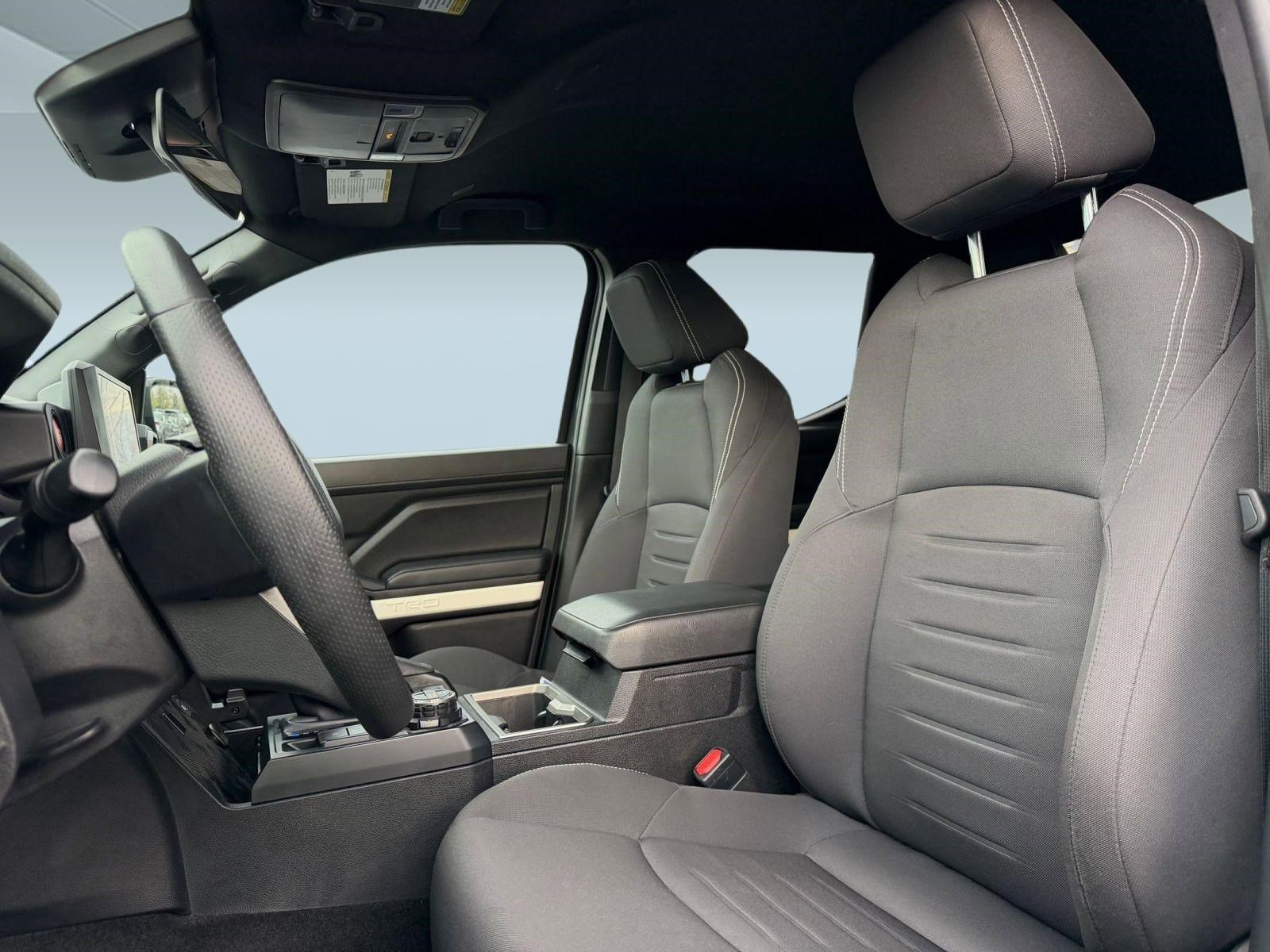 Used 2024 Toyota Tacoma TRD Off-Road image 5
