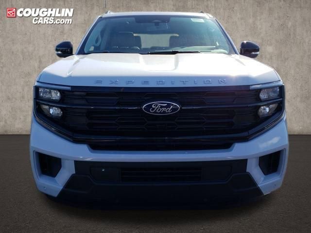 New 2026 Ford Expedition Active image 2