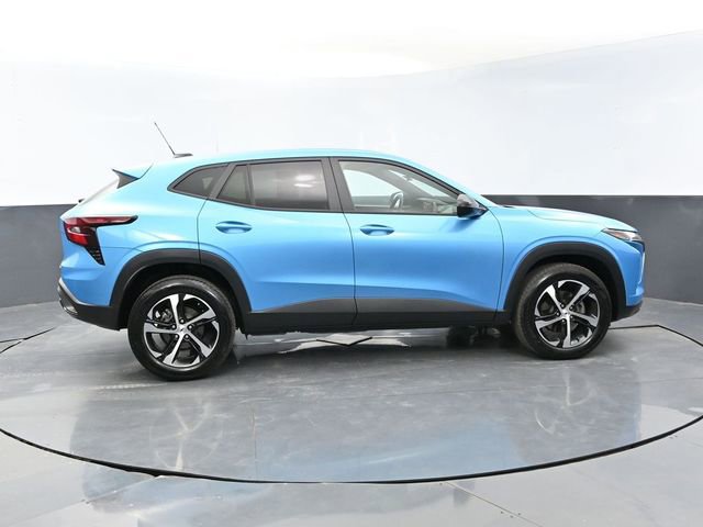 Used 2025 Chevrolet Trax RS w/ Driver Confidence Package FWD image 6