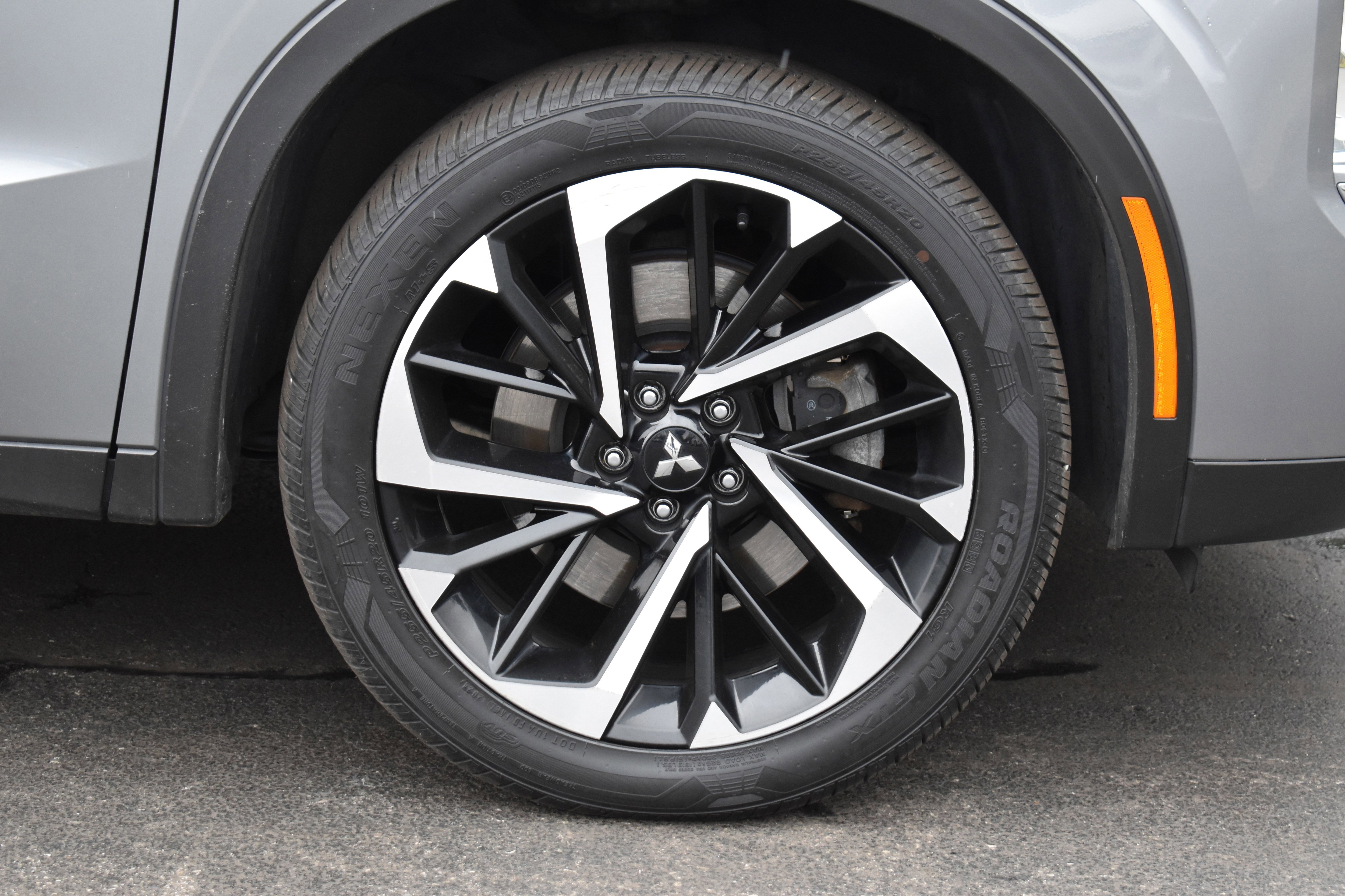 Used 2022 Mitsubishi Outlander SE image 37