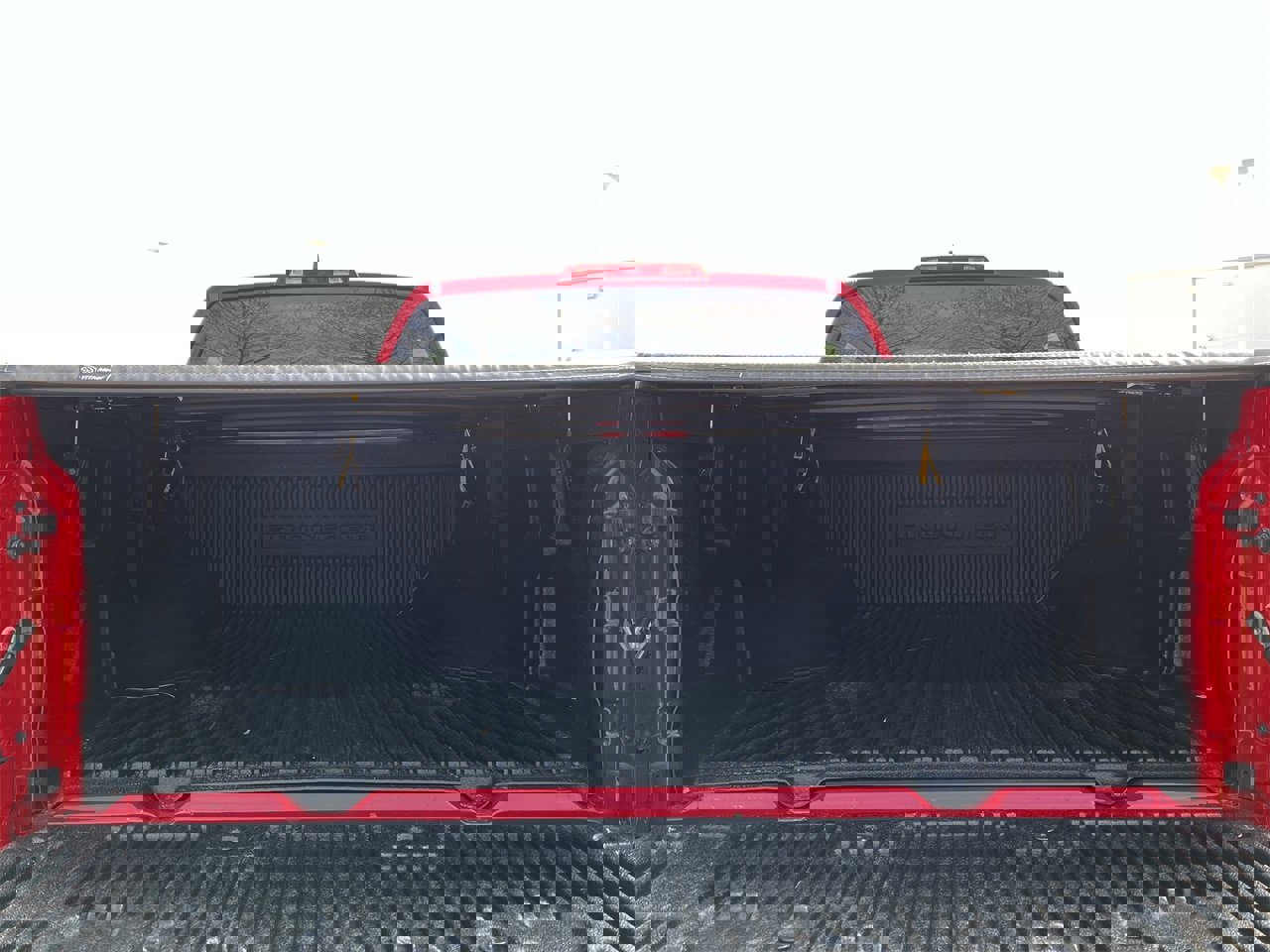 Used 2023 Nissan Frontier SV image 26