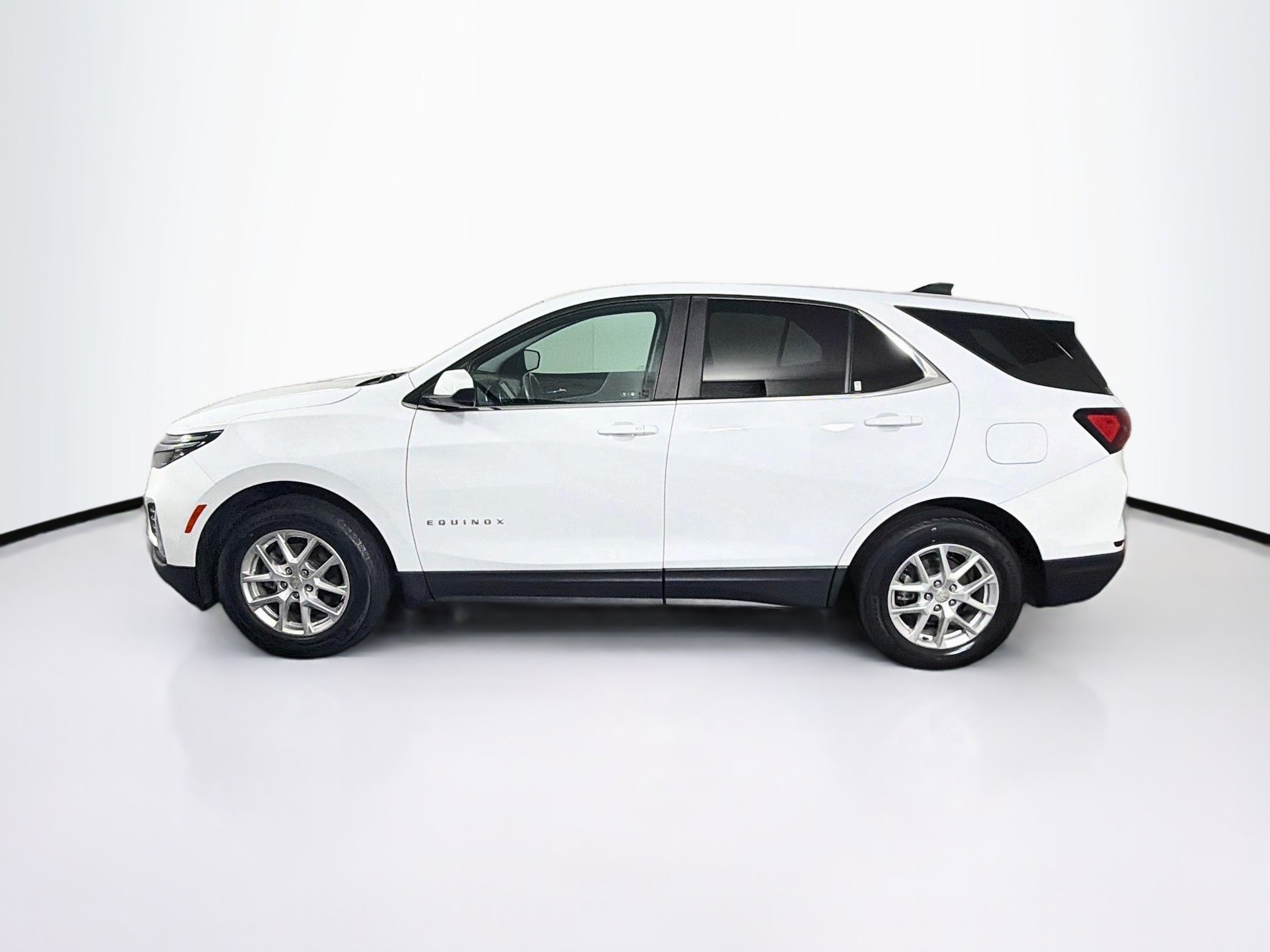 Used 2022 Chevrolet Equinox LT FWD image 4