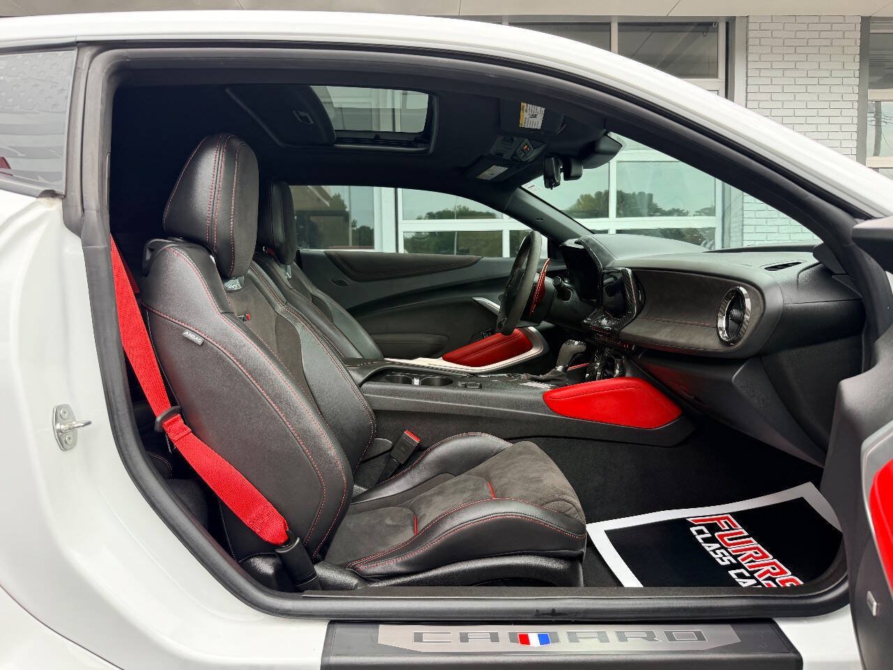 Used 2022 Chevrolet Camaro ZL1 RWD image 36