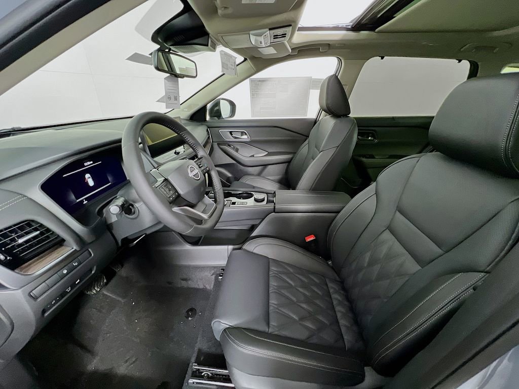 New 2026 Nissan Rogue Platinum image 19