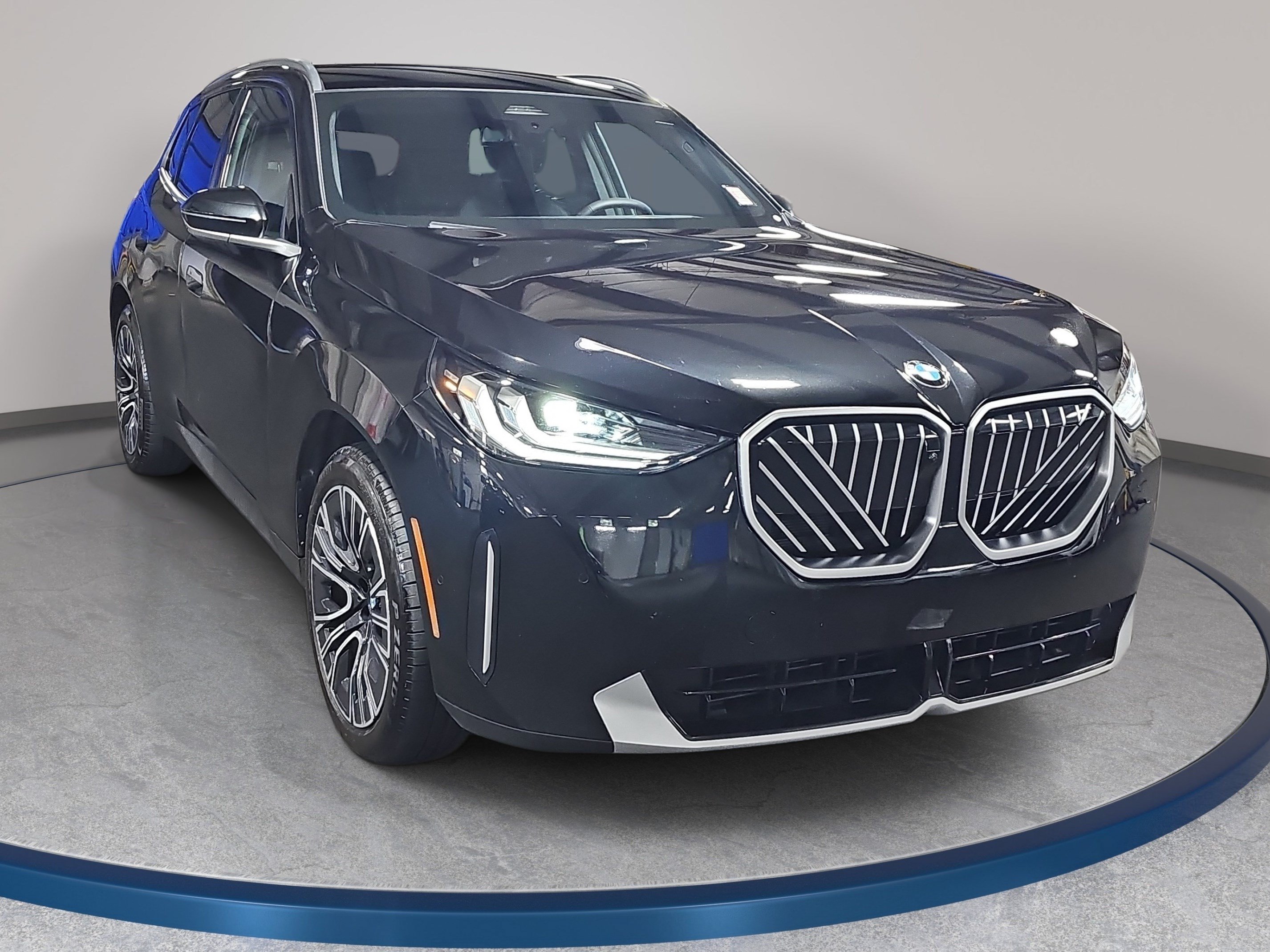 Certified 2025 BMW X3 xDrive30i w/ Premium Package AWD/4WD image 4