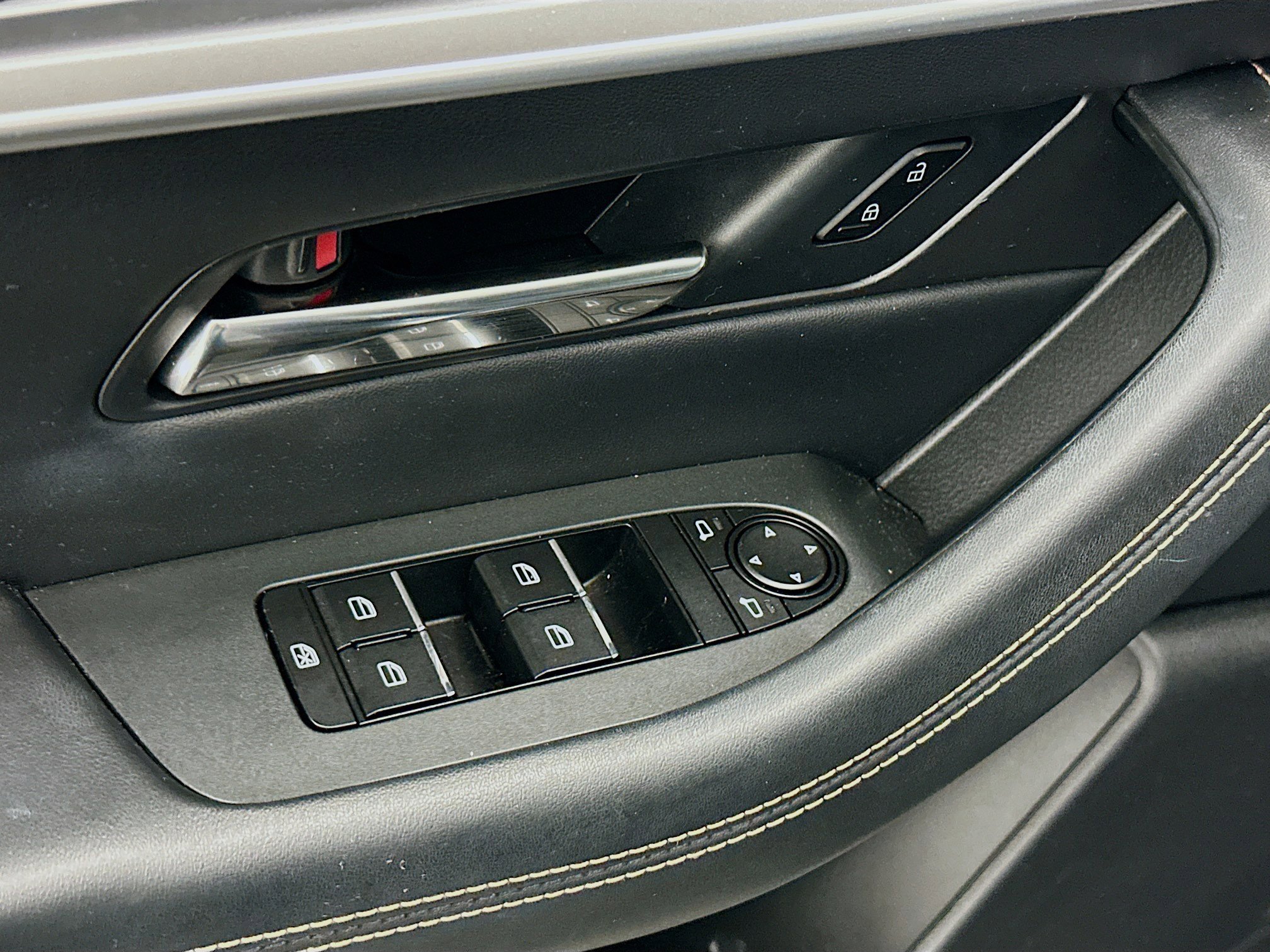 Used 2024 MAZDA CX-90 Plug-In Hybrid w/ Preferred image 15