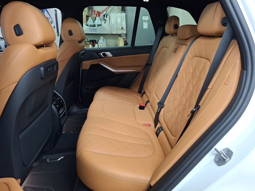 Certified 2023 BMW X5 xDrive40i w/ Premium Package image 8