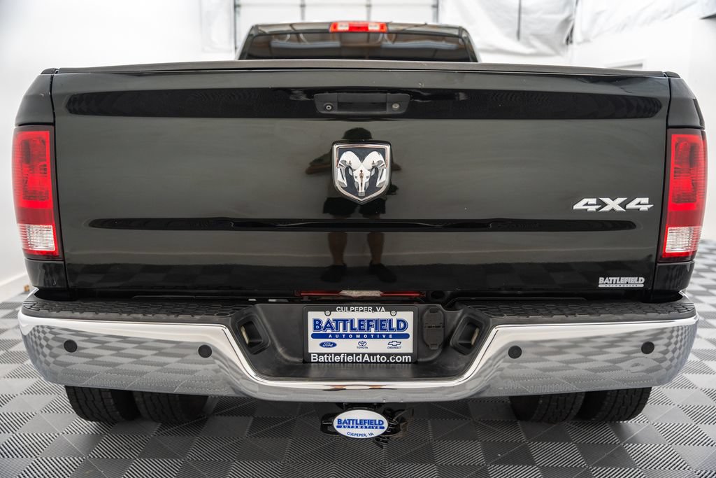 Used 2016 RAM 3500 Tradesman w/ Chrome Appearance Group AWD/4WD image 6