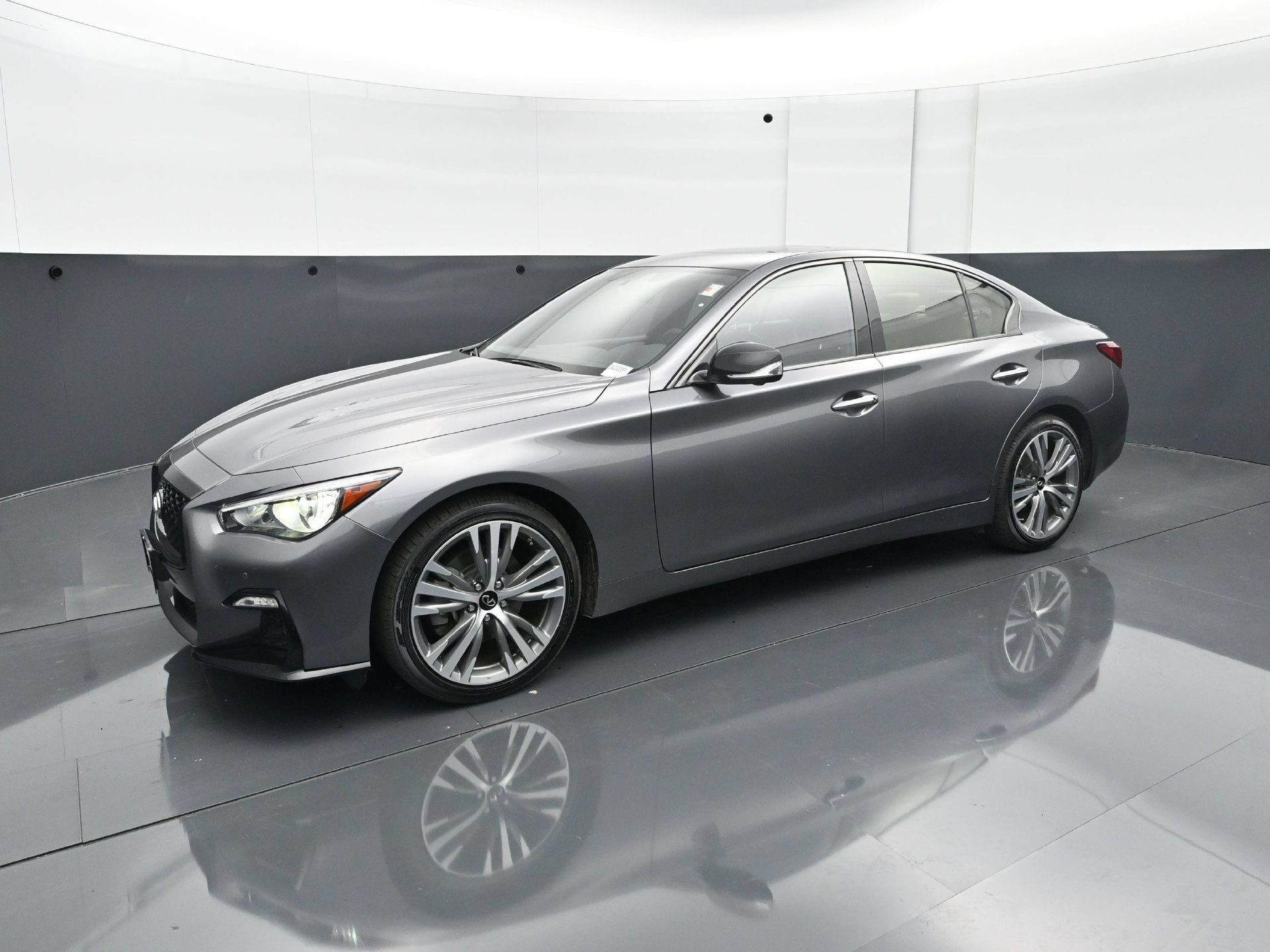 Used 2024 INFINITI Q50 Sensory AWD/4WD image 2