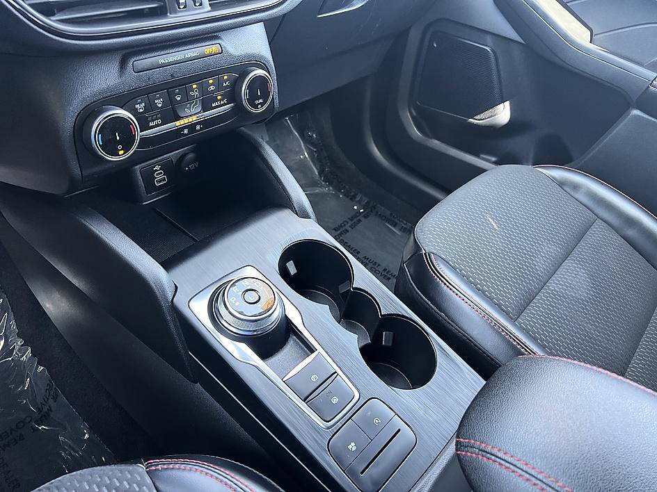 Used 2024 Ford Escape ST-Line image 26