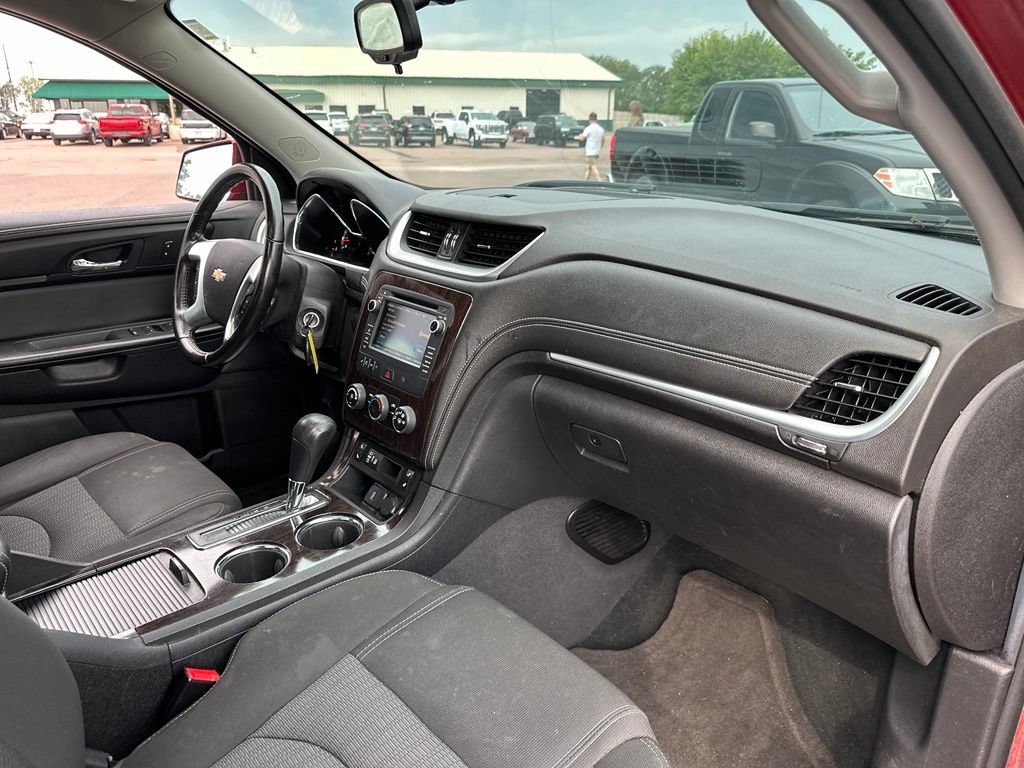 Used 2016 Chevrolet Traverse LT w/ True North Edition FWD image 32
