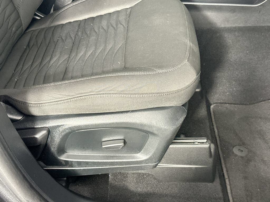 Used 2020 Ford Explorer XLT AWD/4WD image 23