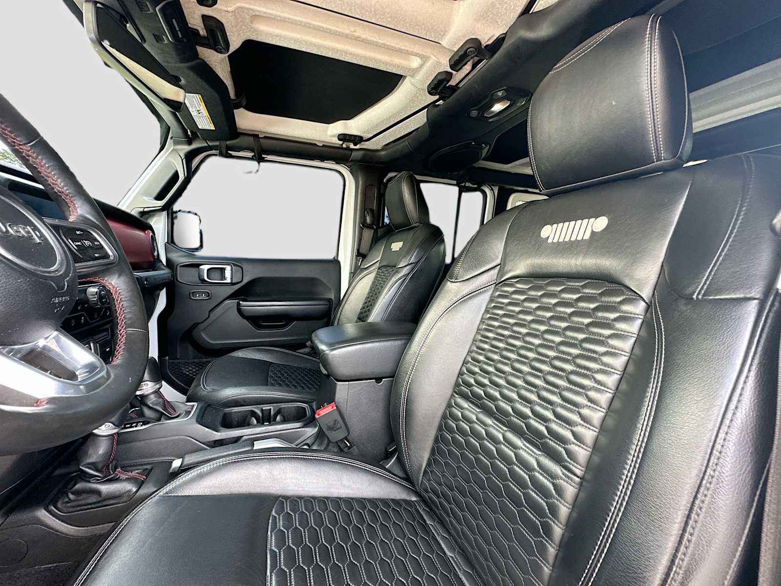 Used 2018 Jeep Wrangler Unlimited Rubicon AWD/4WD image 22
