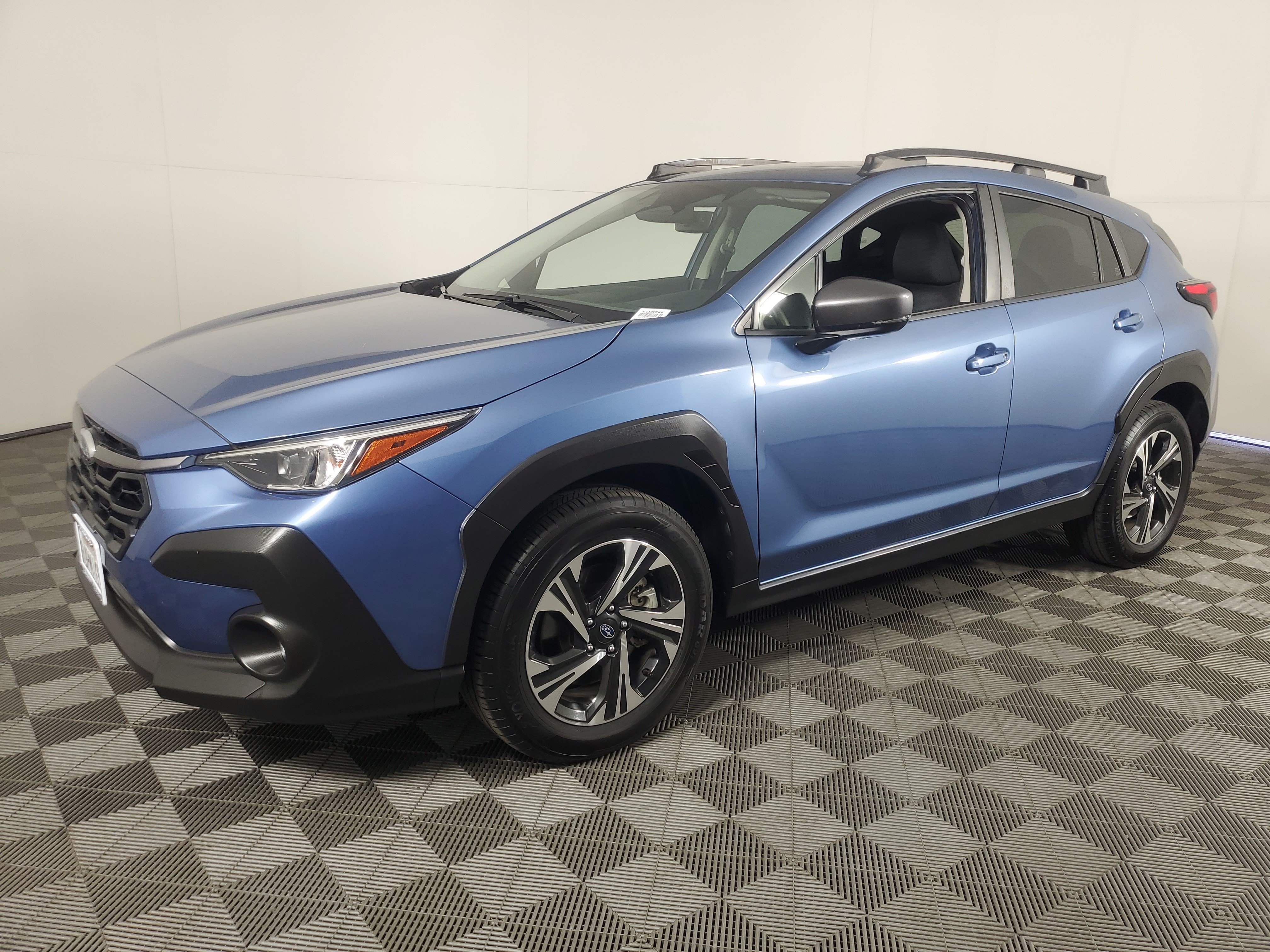 Used 2024 Subaru Crosstrek 2.0i Premium AWD/4WD image 8