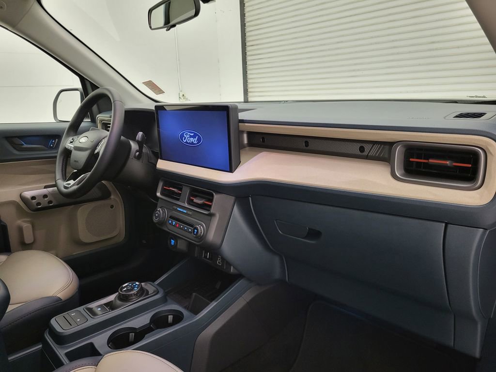 Used 2025 Ford Maverick Lariat w/ 4K Tow Package image 41