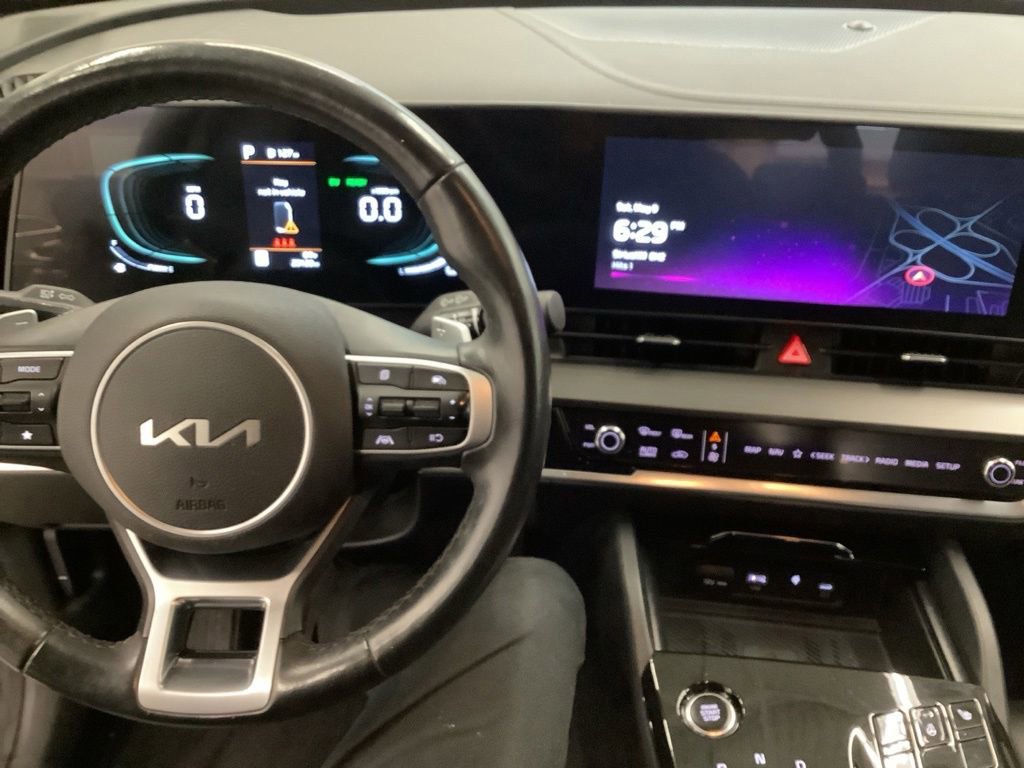 Certified 2023 Kia Sportage EX AWD/4WD image 9