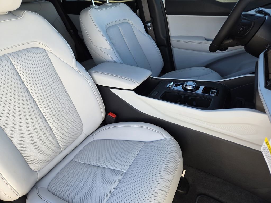 New 2026 Jeep Cherokee Limited image 9