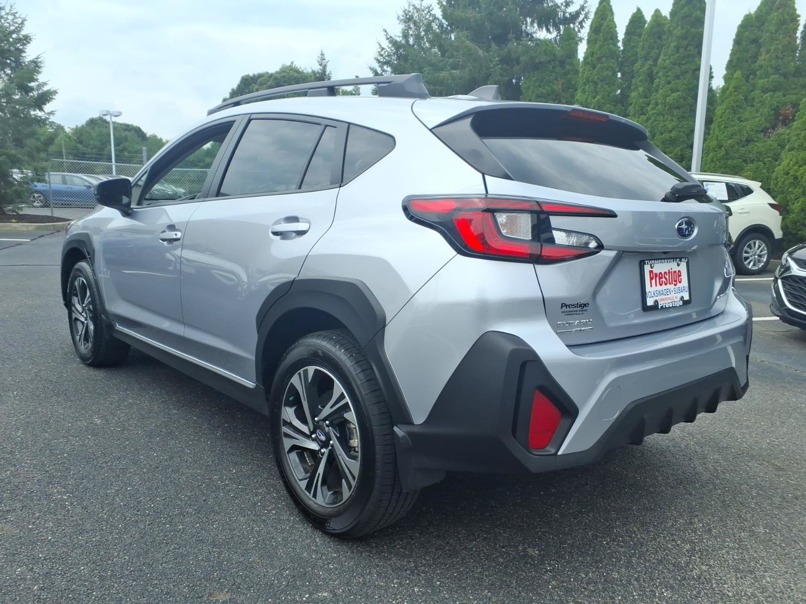 Certified 2024 Subaru Crosstrek 2.0i Premium w/ Crosstrek Mirror Package AWD/4WD image 4