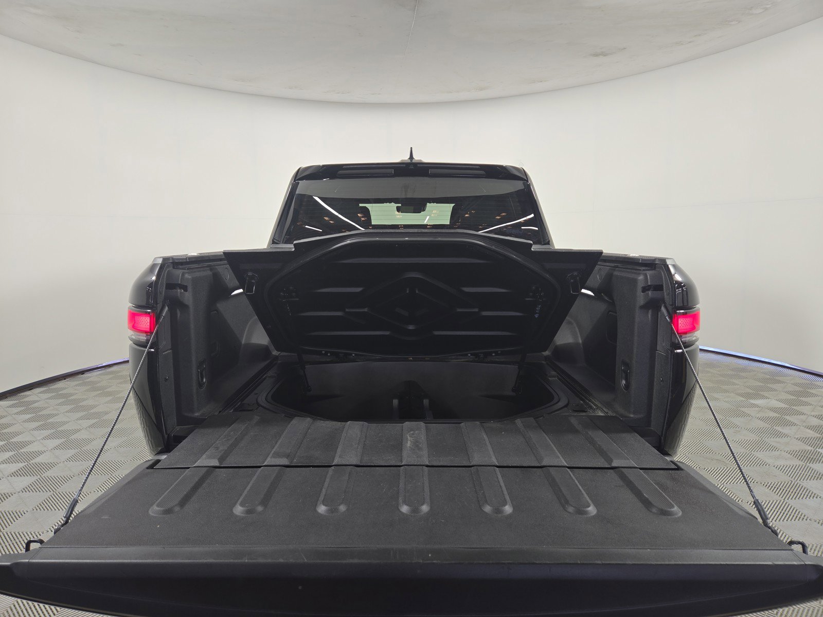 Used 2023 Rivian R1T Launch Edition AWD/4WD image 15