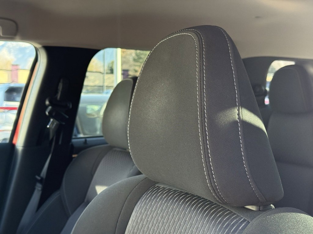 Used 2022 Mitsubishi Outlander ES image 11