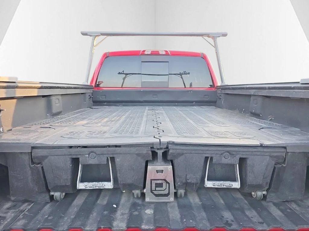 Used 2016 GMC Sierra 2500 SLT w/ Duramax Plus Package AWD/4WD image 32