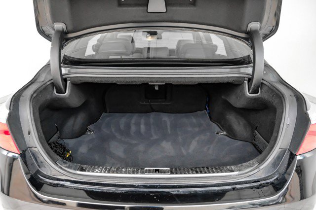 Used 2016 Kia K900 Luxury RWD image 46