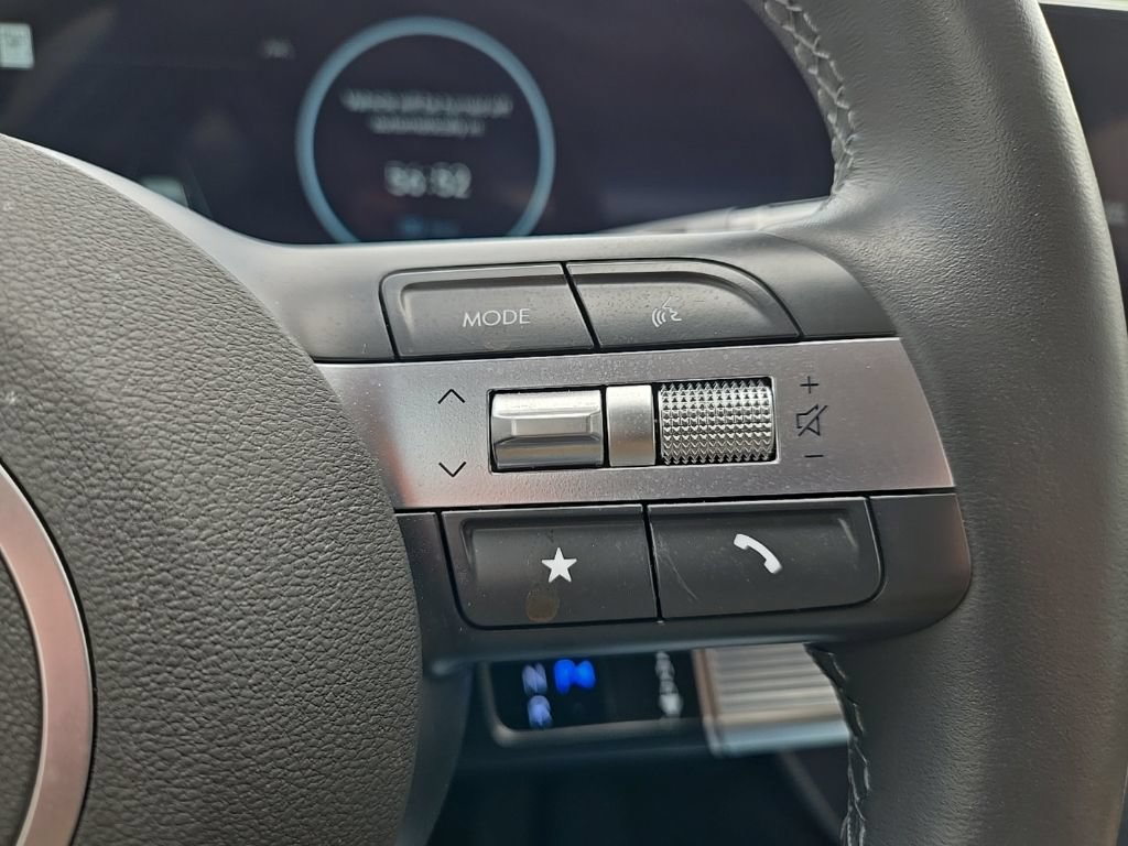 Certified 2025 Hyundai Sonata Limited FWD image 43