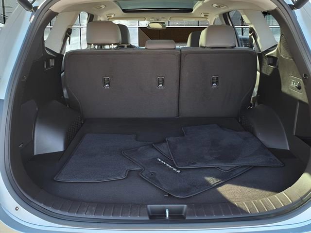 Used 2019 Hyundai Santa Fe Limited image 7