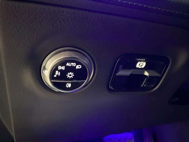 Used 2023 Mercedes-Benz EQS 580 4MATIC Sedan image 38