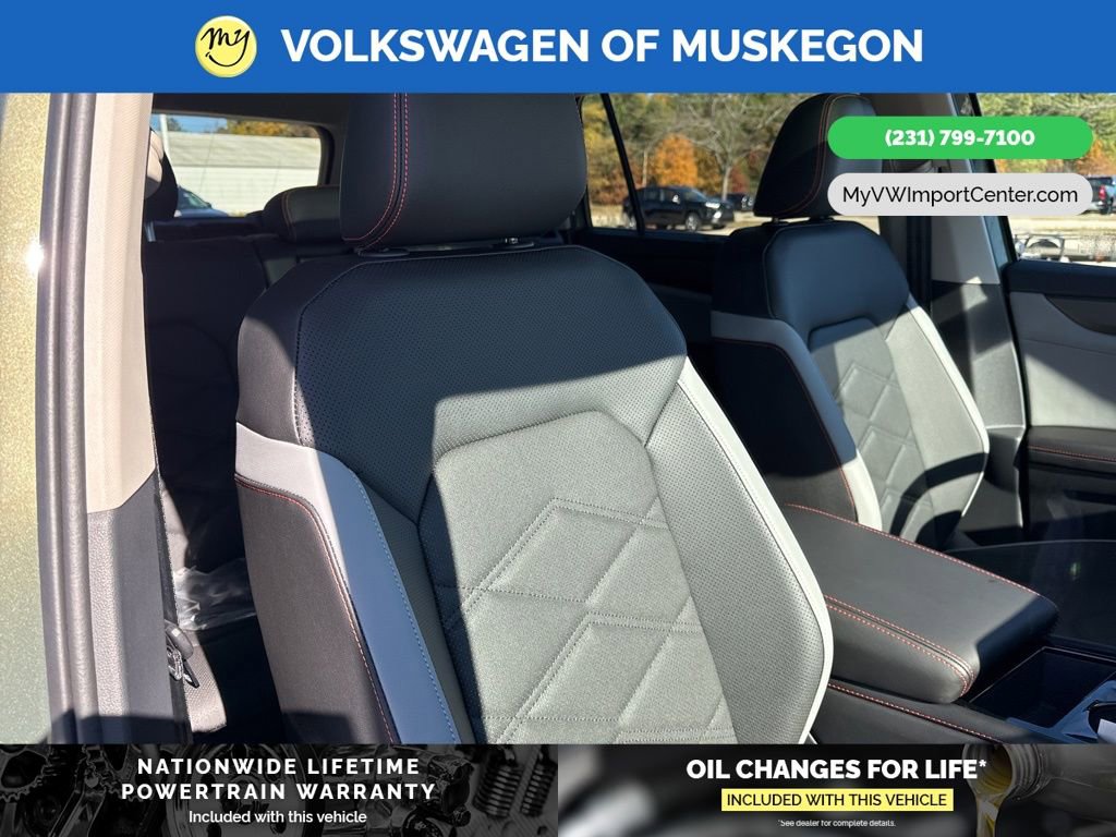 New 2026 Volkswagen Atlas Peak Edition image 30