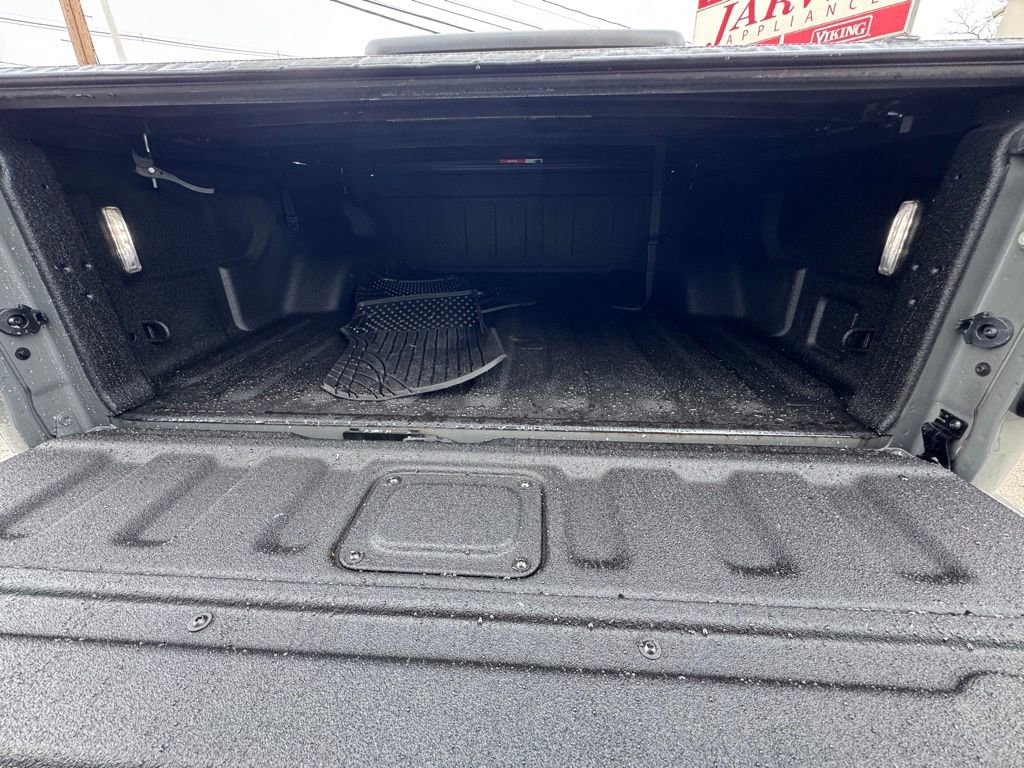 Used 2020 Jeep Gladiator Sport w/ Quick Order Package 24S image 9